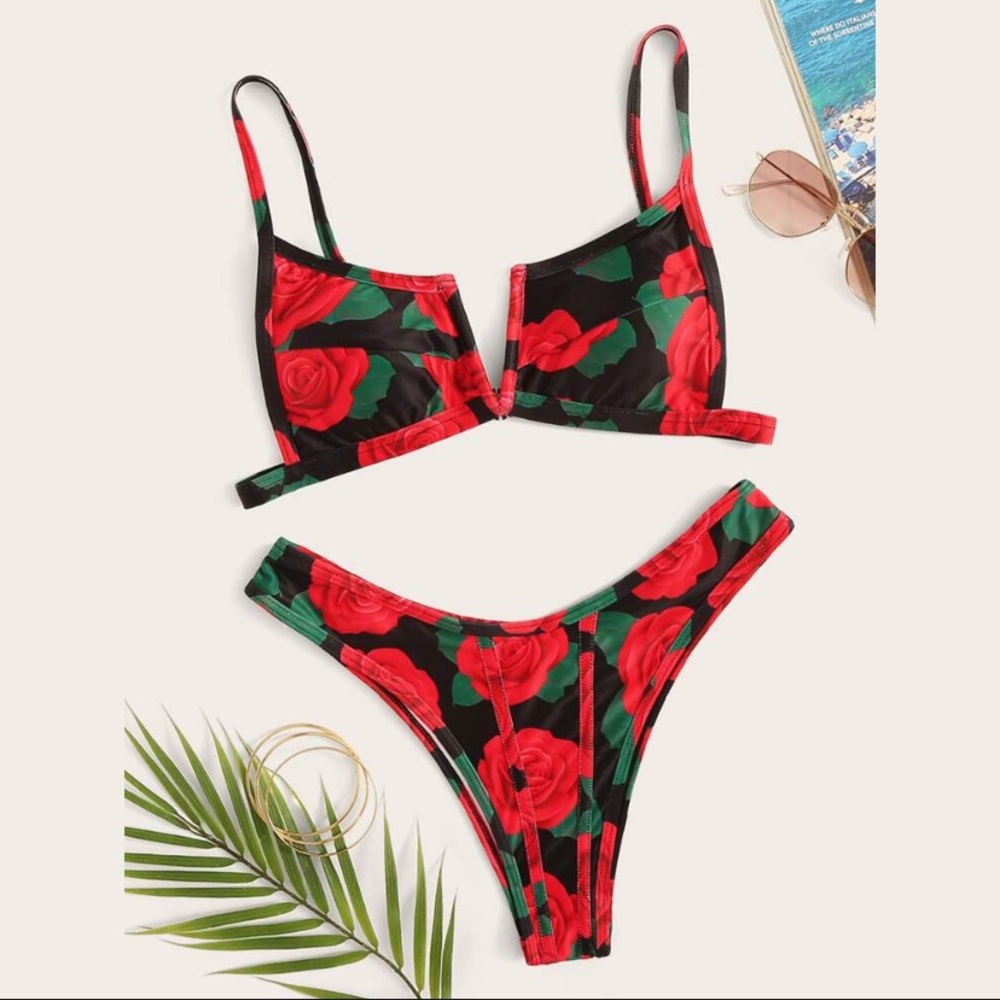 Rose V-wired bikini